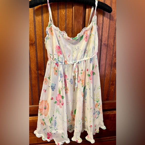 Victoria's Secret Other - 🌸🌷Victoria’s Secret - Vintage Floral Babydoll Lingerie Set - Size Small